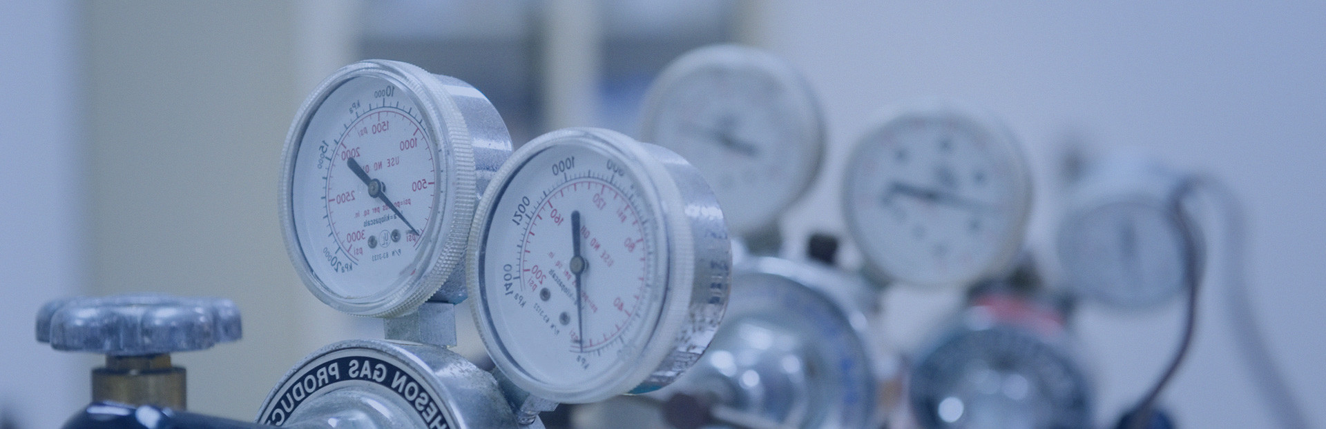 匯川納海 ，弘毅致遠(yuǎn)